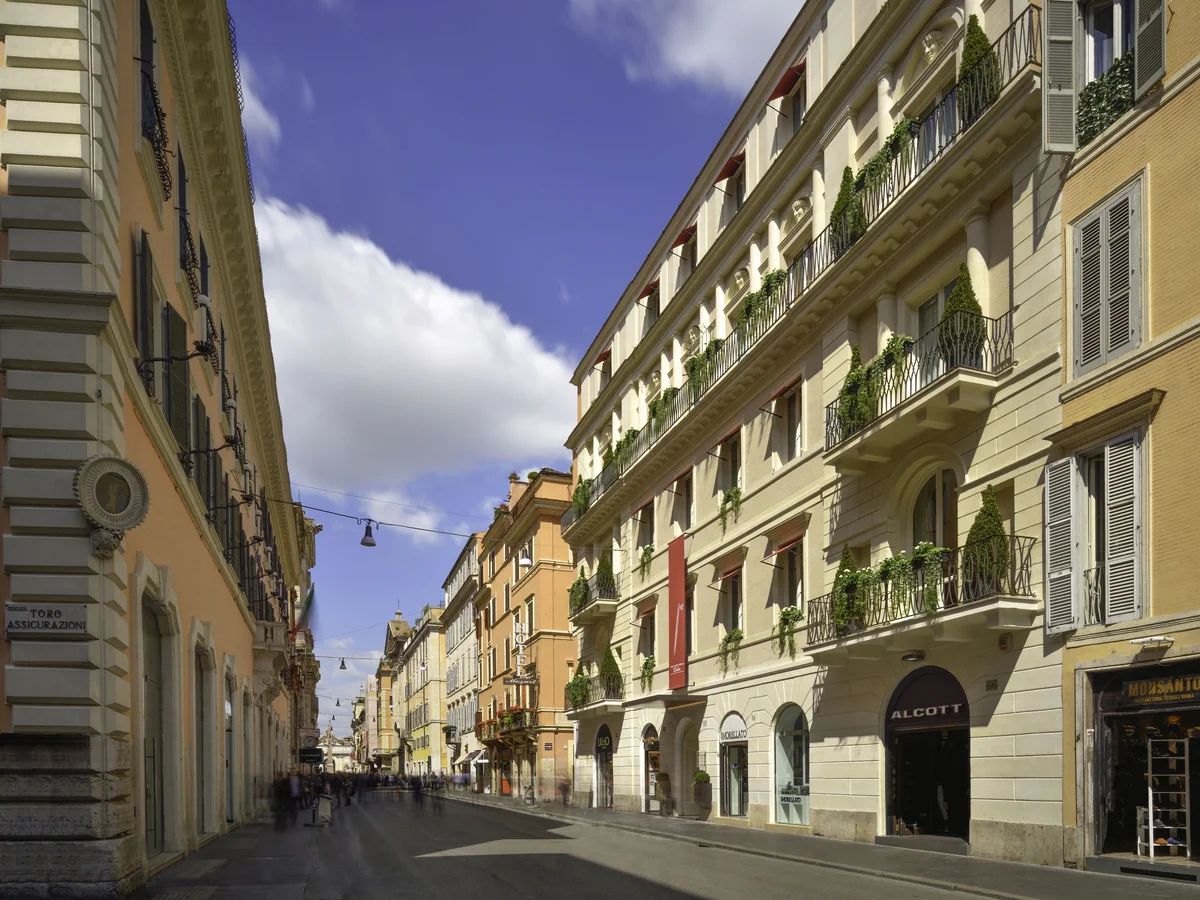 The First Dolce, Rome